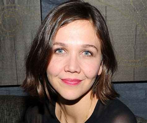 maggie gyllenhaal jeune|Maggie Gyllenhaal Biography: Husband, Age, Movies, Net Worth,。